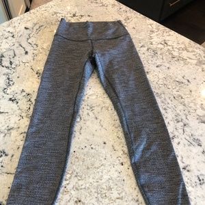 Lululemon size 4 leggings NWOT